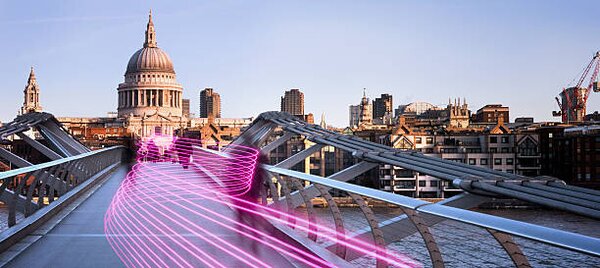 Photography connection with dynamic fibre optic light trail, John Rensten