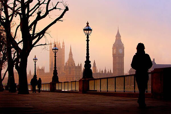 Photography Big Ben and Houses Of Parliament on foggy morning, Scott E Barbour