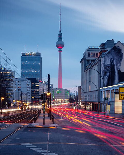 Photography Berlin cityscape with road traffic, spreephoto.de