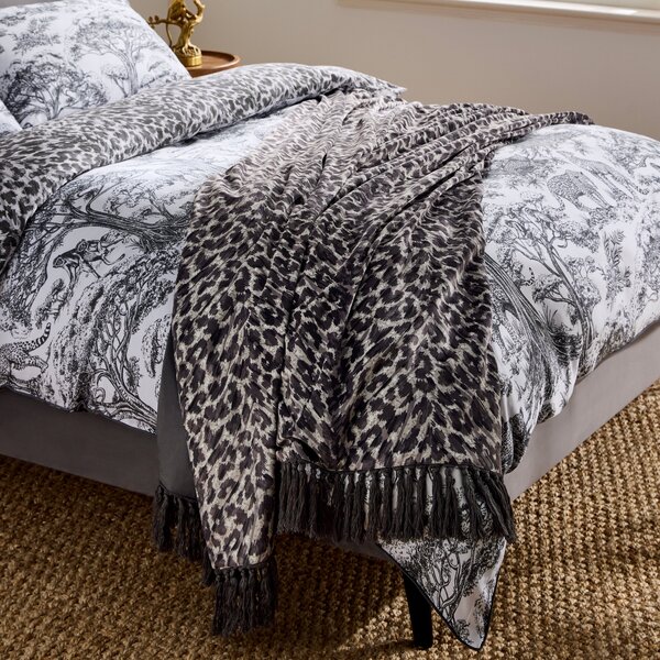 Clarke & Clarke Pokot 125cm x 150cm Throw Monochrome