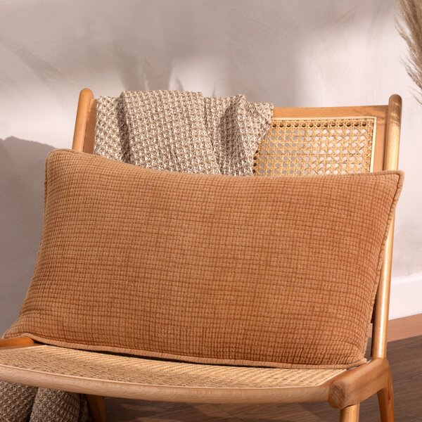 Yard Ribble Acid Wash Cotton 40cm x 60cm Filled Boudoir Pecan