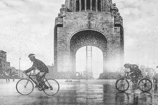 Photography Bicycle at Monumento de la revolucion, ©fitopardo