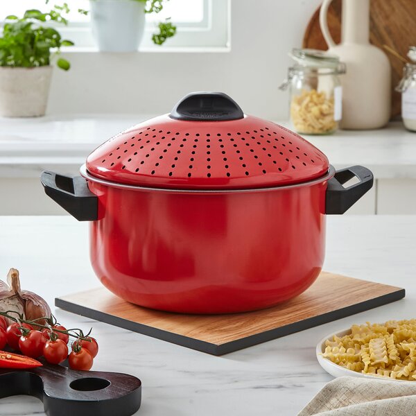 World Foods Pasta Pot Red