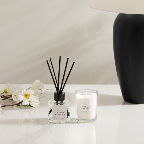 Tuberose & Freesia Candle and Diffuser Gift Set Clear
