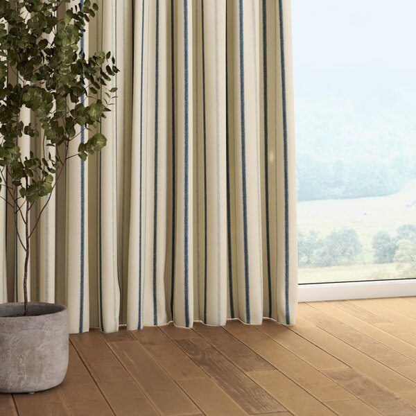 Pencil pleat curtain