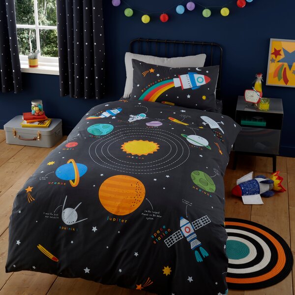 Outer Space Duvet Cover and Pillowcase Set Black