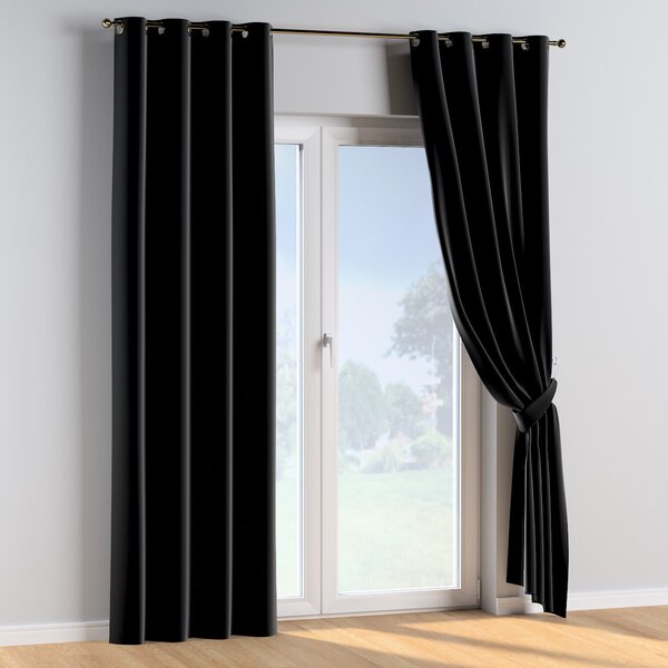 Eyelet curtains