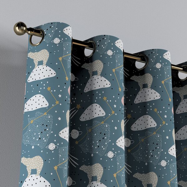 Eyelet curtains