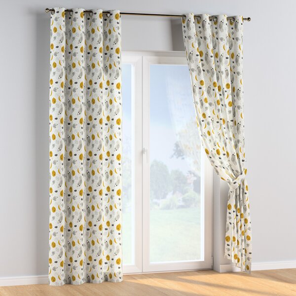 Eyelet curtains