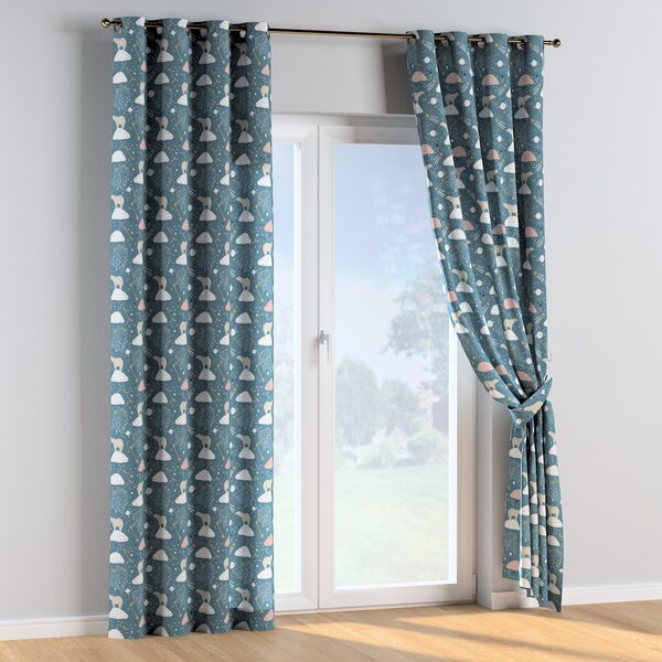 Eyelet curtains