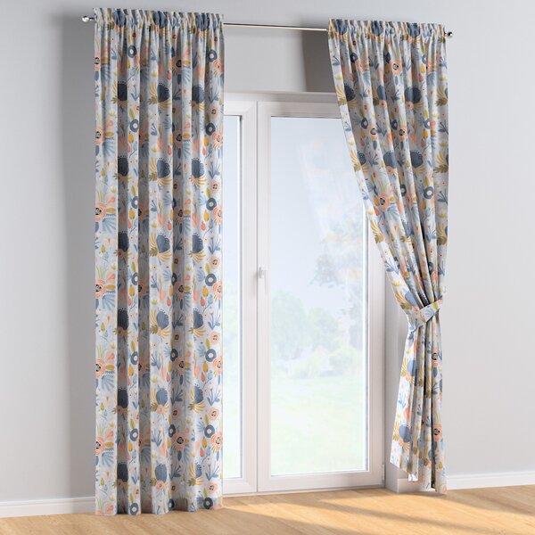 Slot and frill curtains