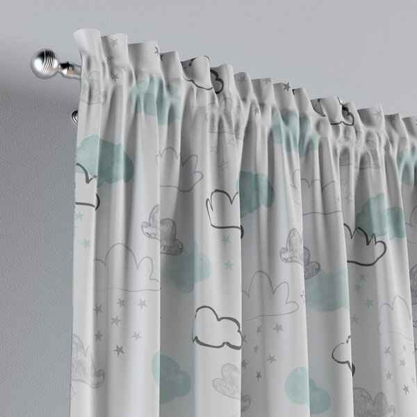 Slot and frill curtains