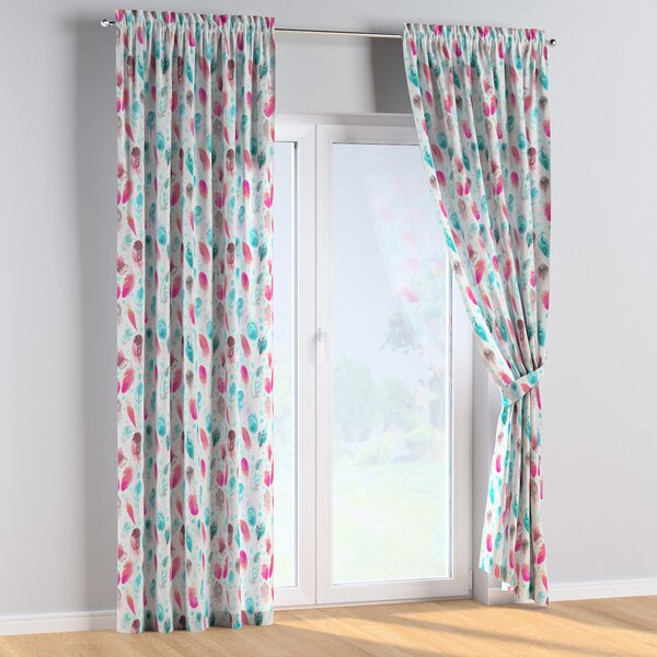 Slot and frill curtains