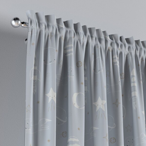 Slot and frill curtains