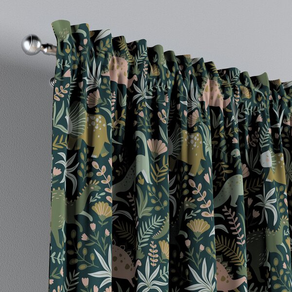 Slot and frill curtains