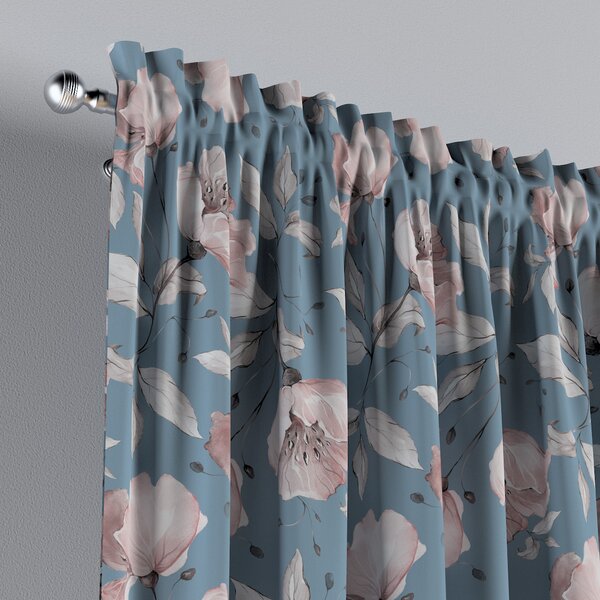 Slot and frill curtains