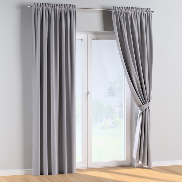 Slot and frill curtains