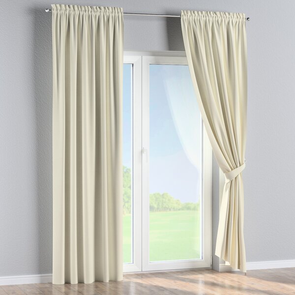 Slot and frill curtains