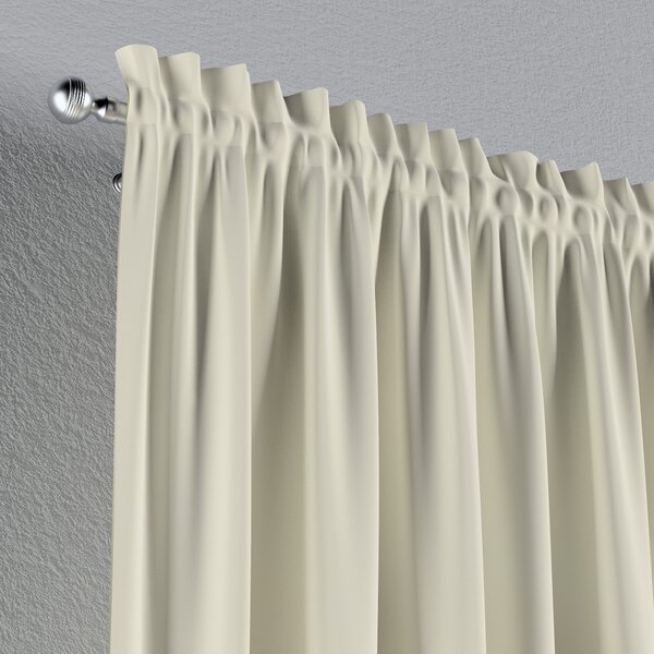 Slot and frill curtains