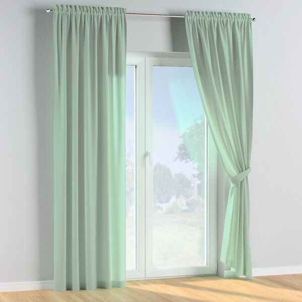 Slot and frill curtains