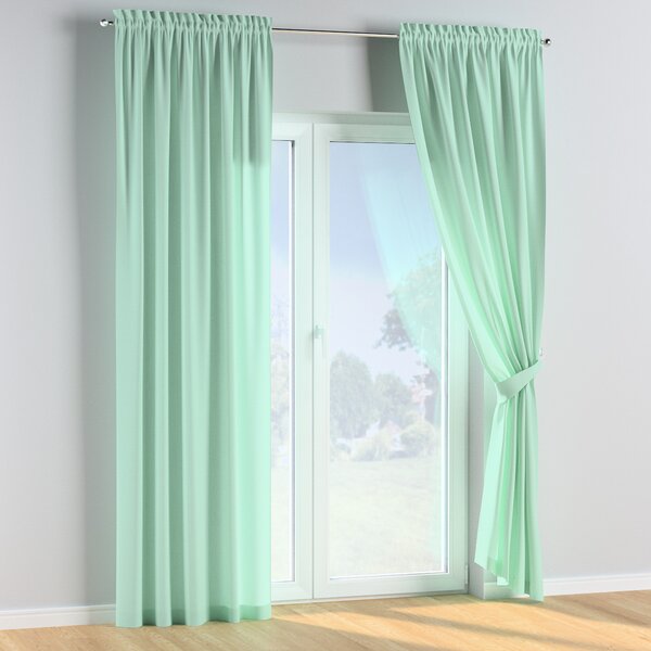 Slot and frill curtains