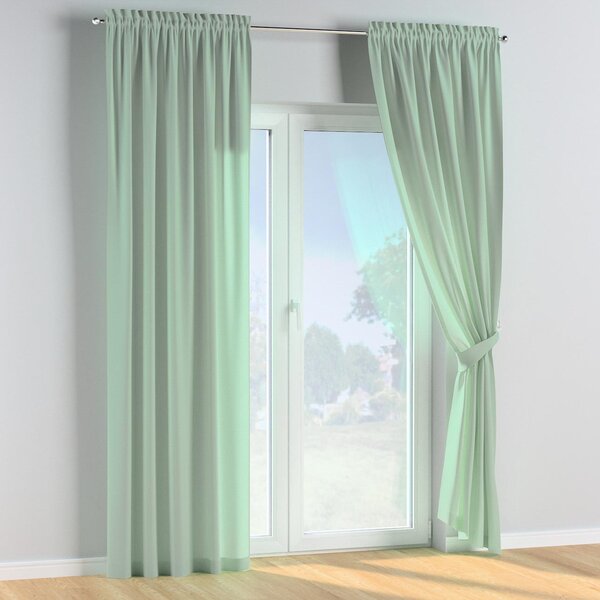 Slot and frill curtains