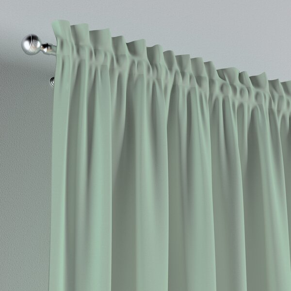 Slot and frill curtains