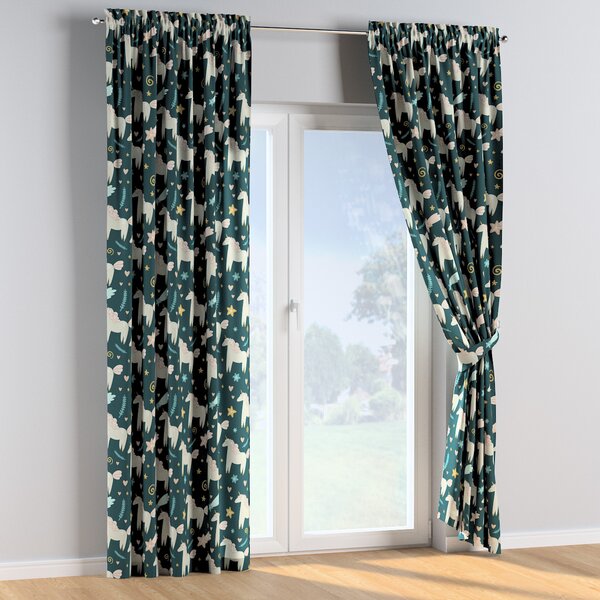 Slot and frill curtains