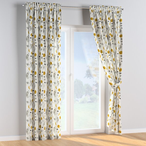 Slot and frill curtains