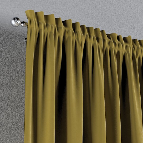 Slot and frill curtains