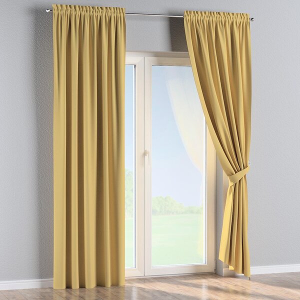 Slot and frill curtains