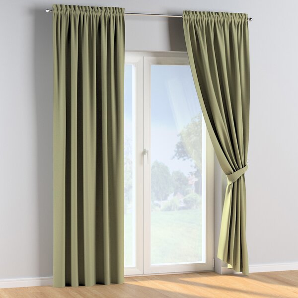 Slot and frill curtains