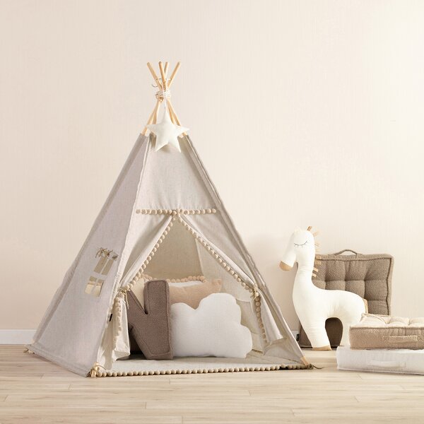 Tepees with pompoms