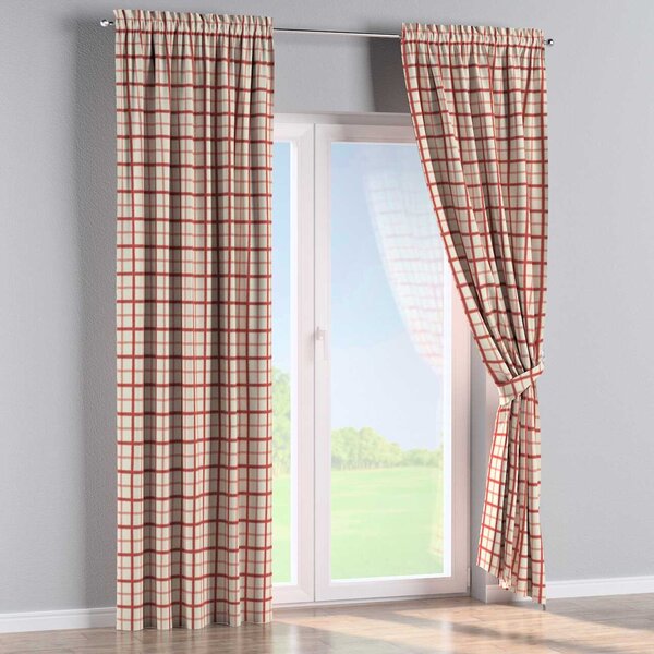 Slot and frill curtain