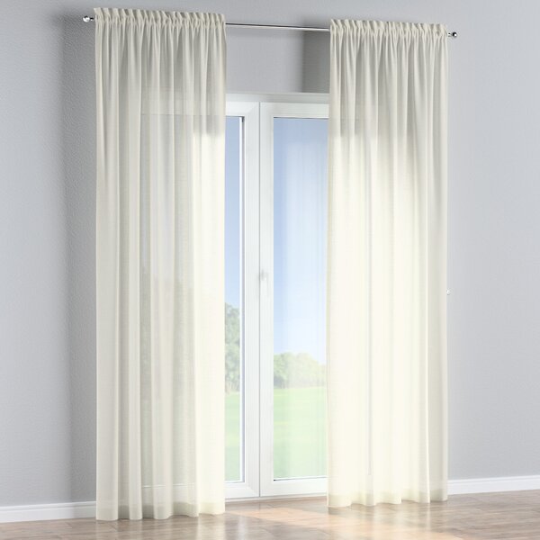 Slot and frill curtain