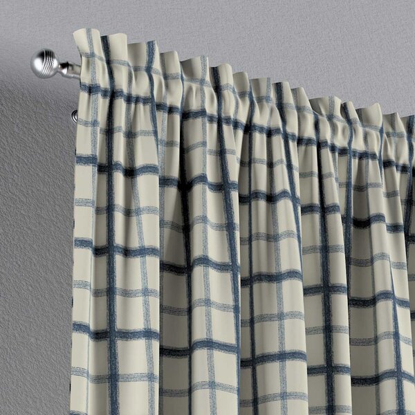 Slot and frill curtain