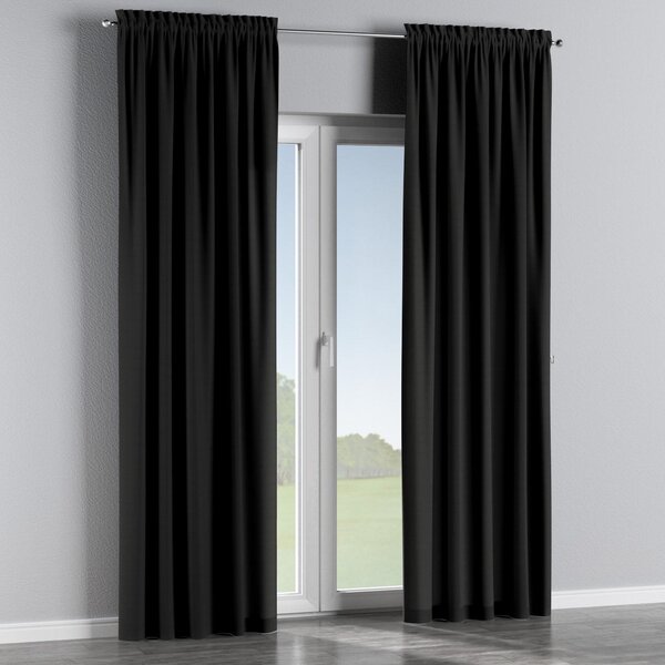 Slot and frill curtain