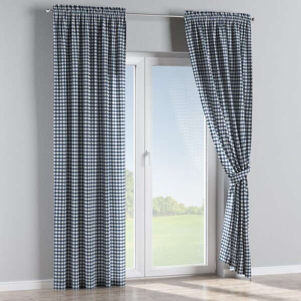 Slot and frill curtain