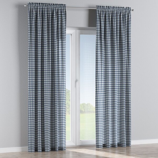 Slot and frill curtain