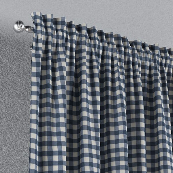 Slot and frill curtain