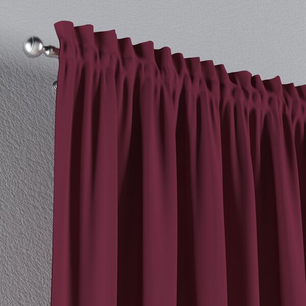 Slot and frill curtain