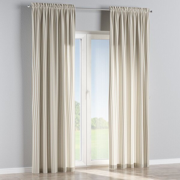 Slot and frill curtain