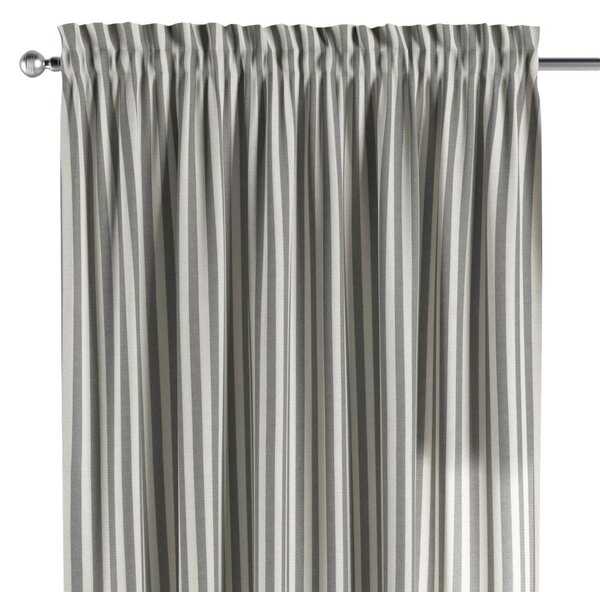 Slot and frill curtain