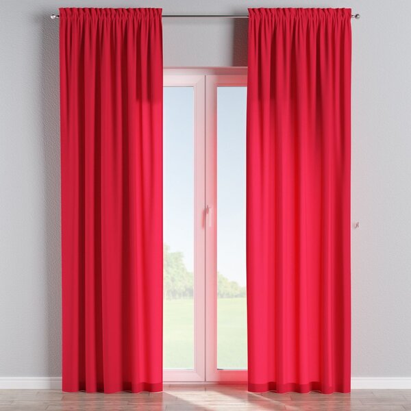 Slot and frill curtain