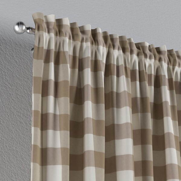 Slot and frill curtain