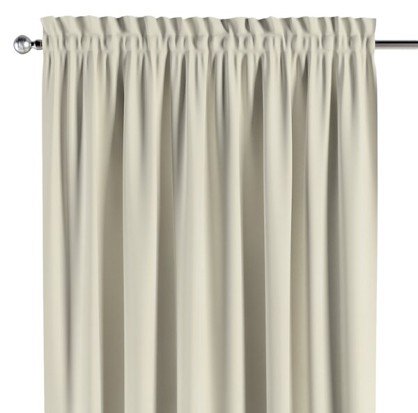 Slot and frill curtain