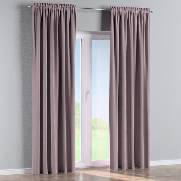 Slot and frill curtain