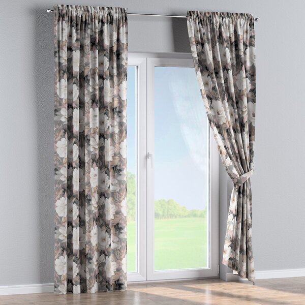 Slot and frill curtain