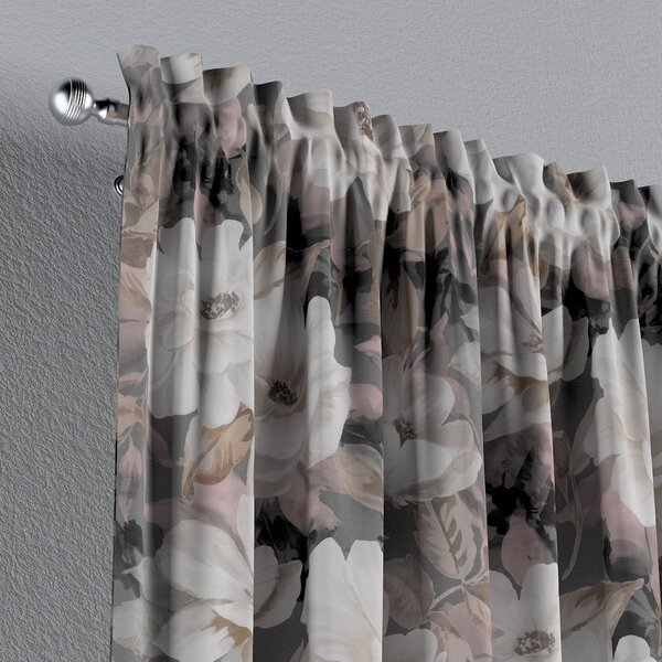 Slot and frill curtain