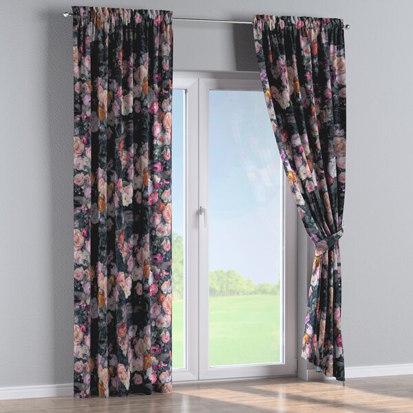 Slot and frill curtain